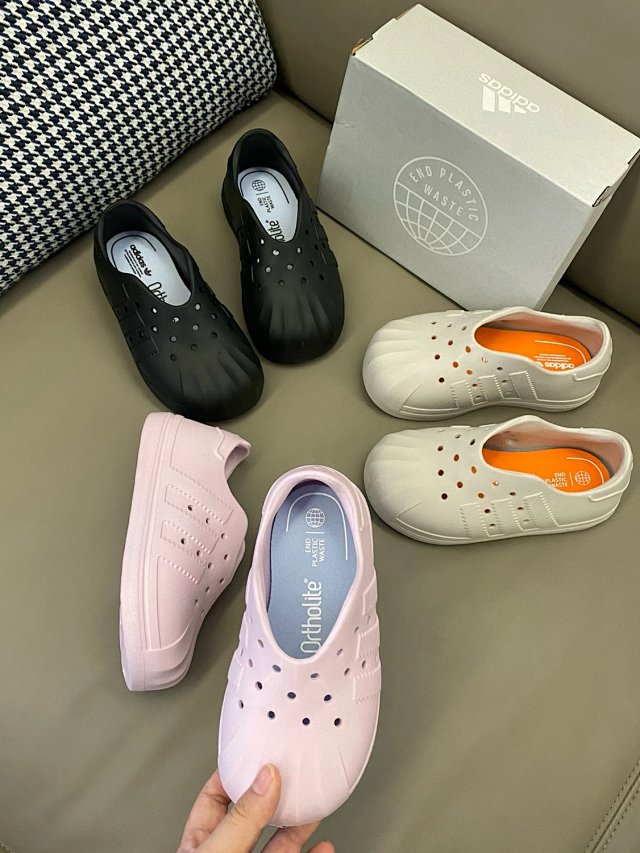 Adidas Children's Shoes: seller detail photo 4
