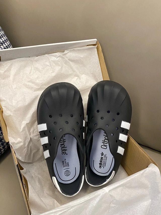 Adidas Children's Shoes: seller detail photo 11
