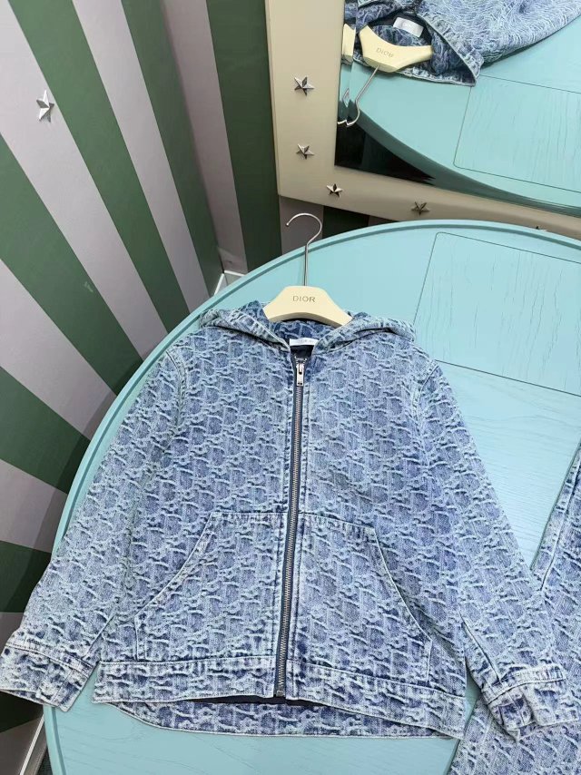 Dior Children's Set: seller detail photo 4