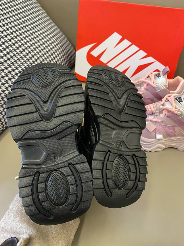 Nike children's Shoes: seller detail photo 12