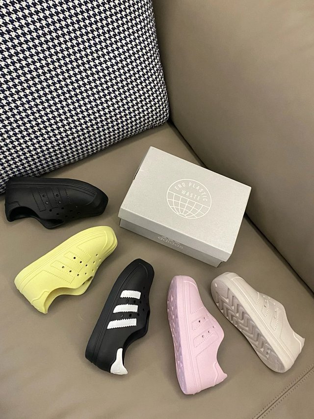 Adidas Children's Shoes: seller detail photo 6