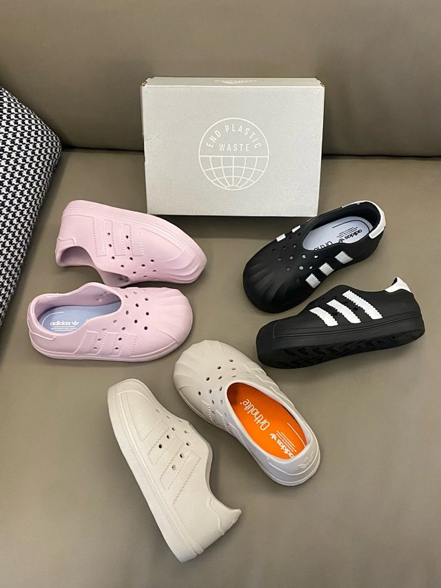 Adidas Children's Shoes: seller detail photo 7