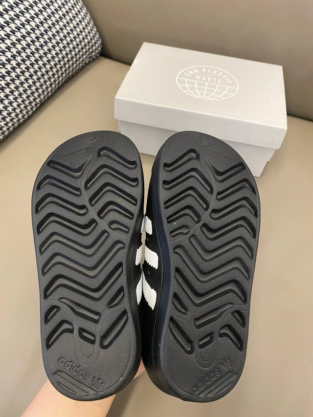Adidas Children's Shoes: seller detail photo 10