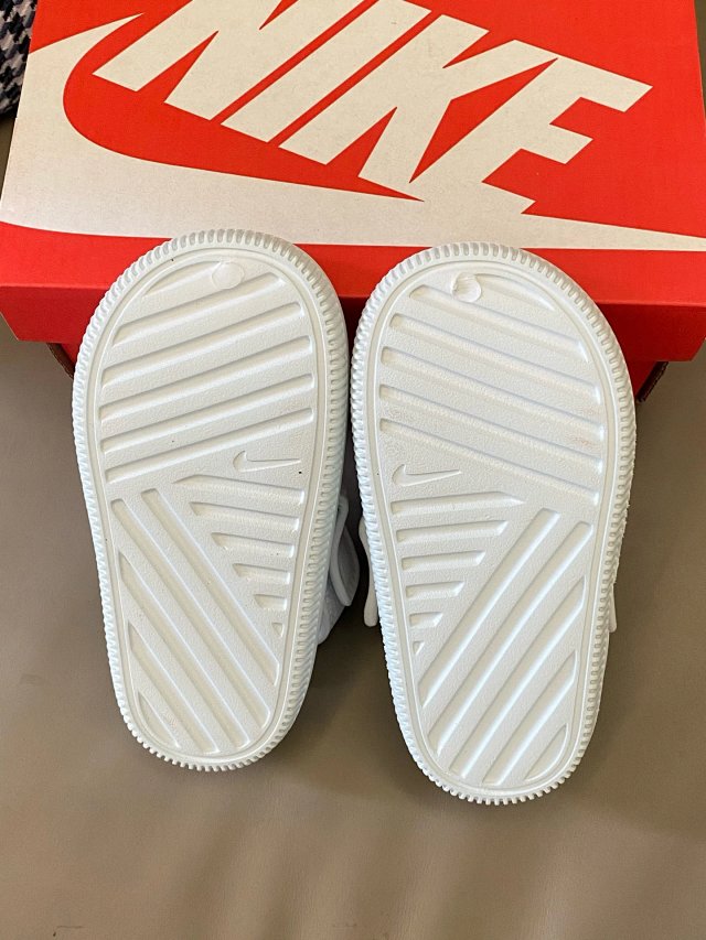 Nike children's Slippers Shoes: seller detail photo 13