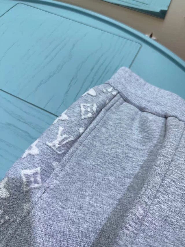 LV Louis Vuitton Children's Set: seller detail photo 8