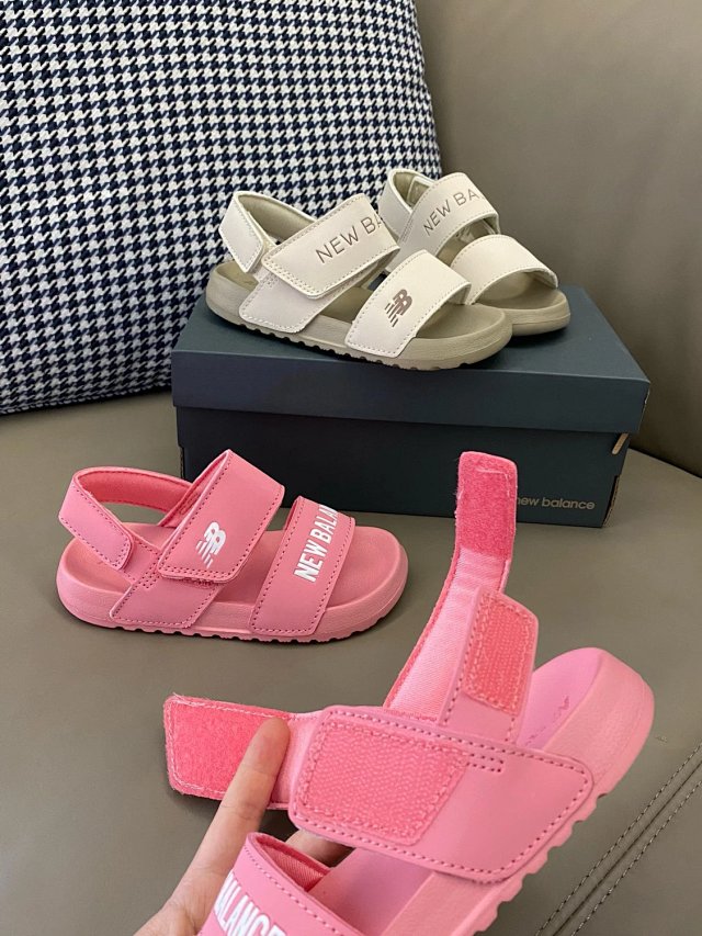 New Balance children's Slippers Shoes: seller detail photo 4