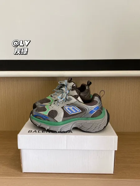 Balenciaga Track Sneakers White Chunky Sneakers - 15