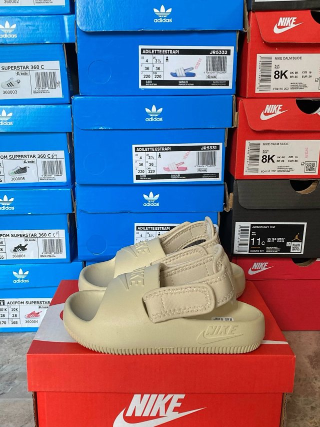 Nike children's Slippers Shoes: seller detail photo 14