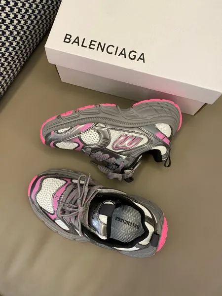 Balenciaga Track Sneakers White Chunky Sneakers - 10