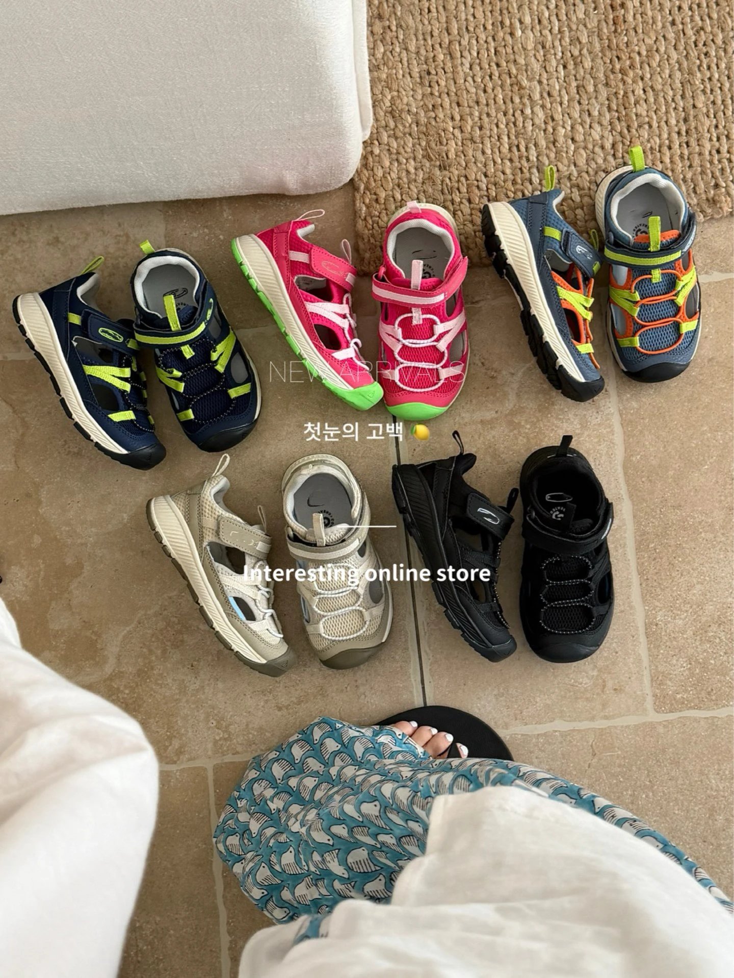 Lightweight Velcro Kids Sandal