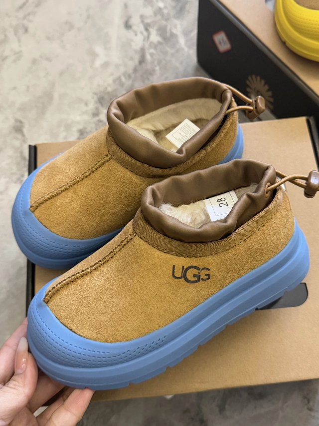 UGG Children's snow boots: seller detail photo 10