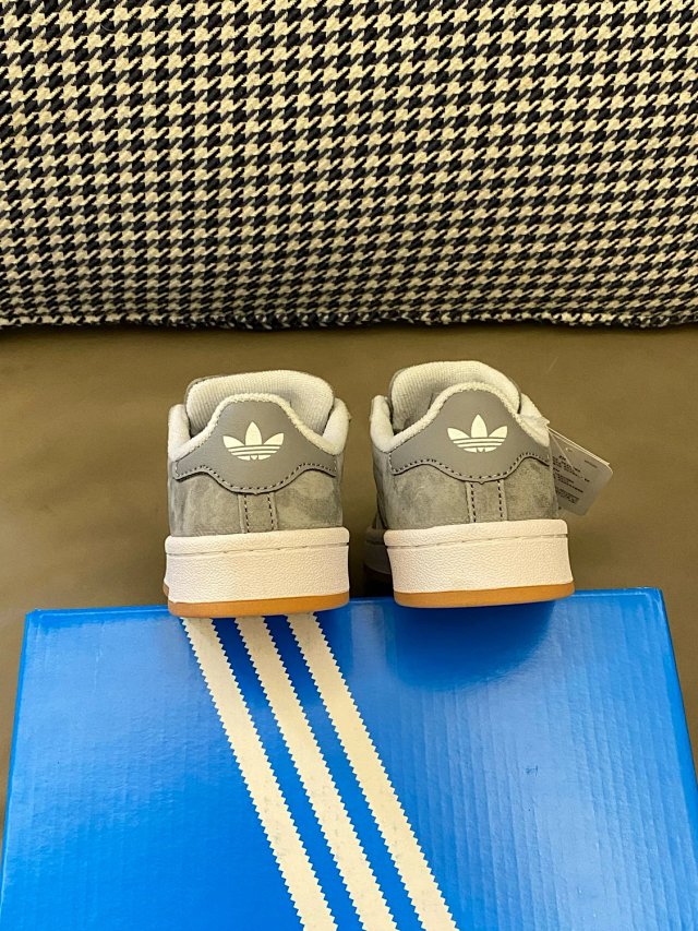 Adidas Children's Shoes: seller detail photo 9