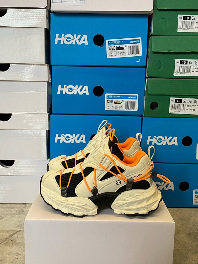 Balenciaga 18XL children's shoes: seller detail photo 14