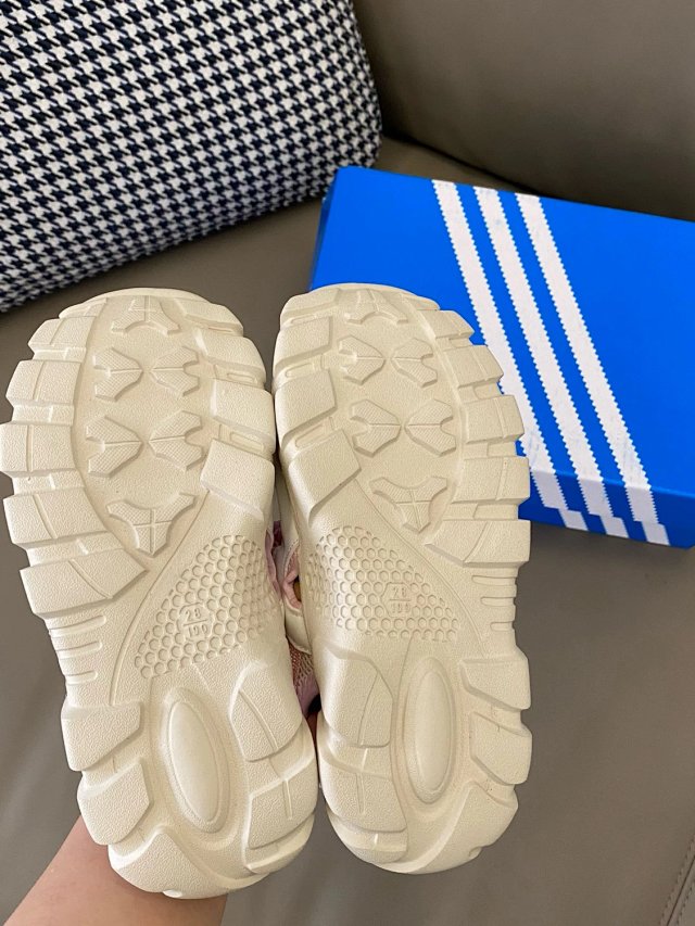 Adidas Children's Slippers Shoes: seller detail photo 11