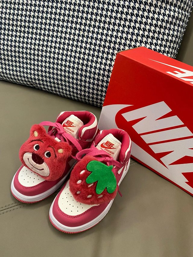 Nike Jordan children's Shoes: seller detail photo 10