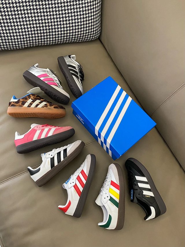 Adidas Children's Shoes: seller detail photo 5