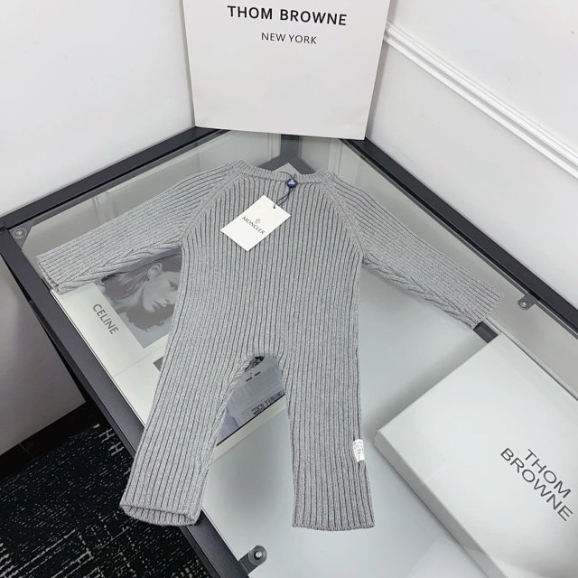Moncler Children's Set: seller detail photo 5