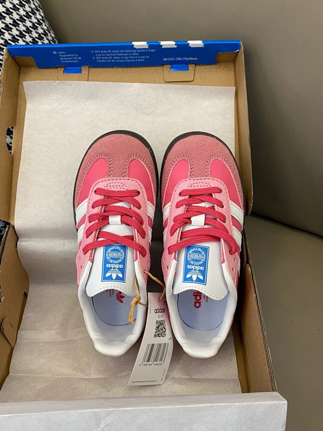 Adidas Children's Shoes: seller detail photo 8