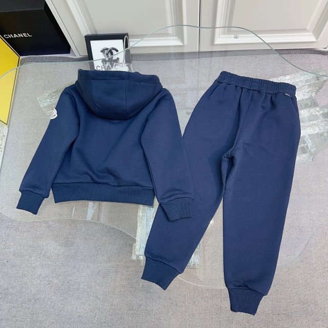 Moncler Children's Set: seller detail photo 9