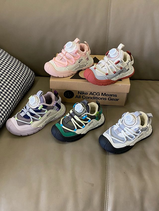Nike ACG children's Shoes: seller detail photo 7