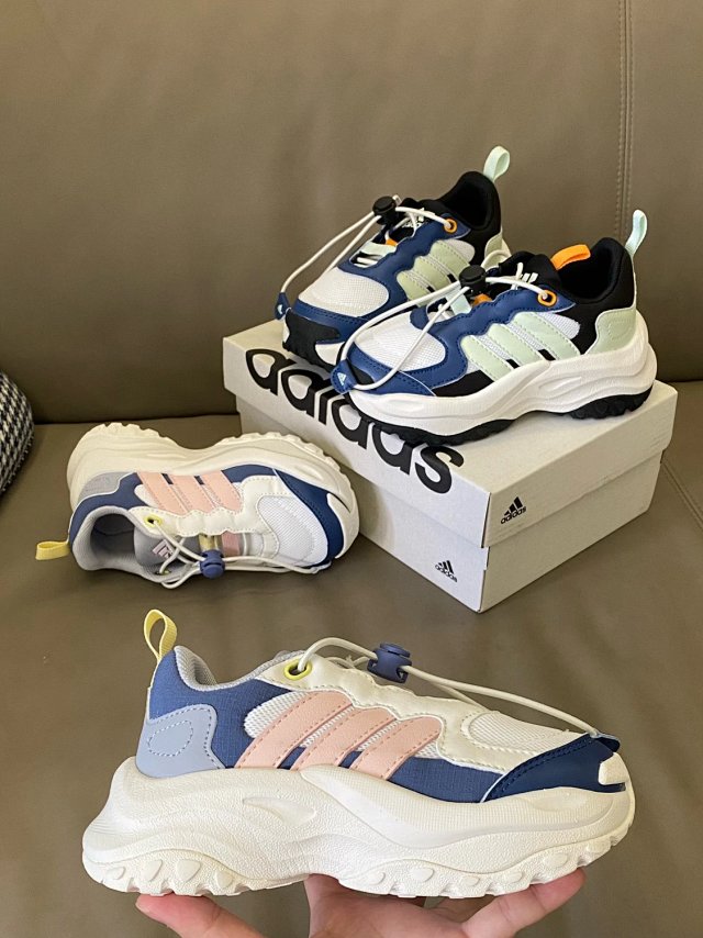 Adidas Children's Shoes: seller detail photo 5