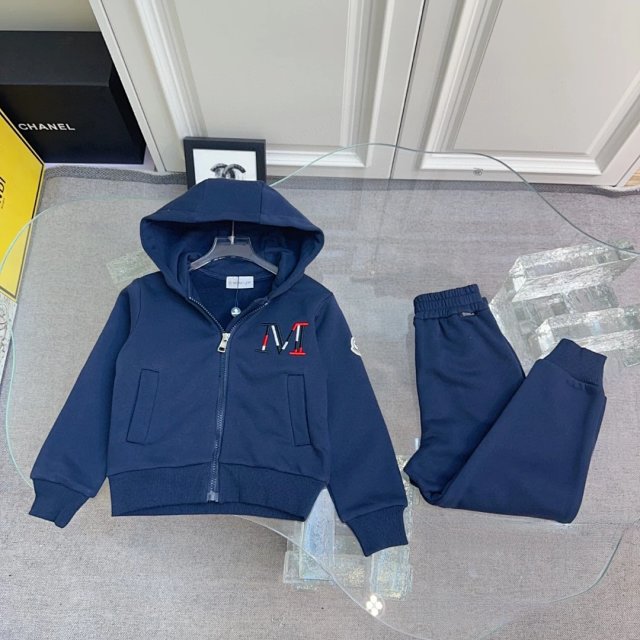 Moncler Children's Set: seller detail photo 2