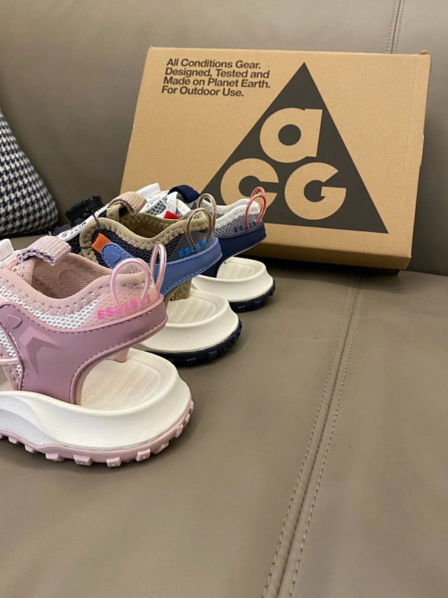 Nike ACG children‘ shoes: seller detail photo 6