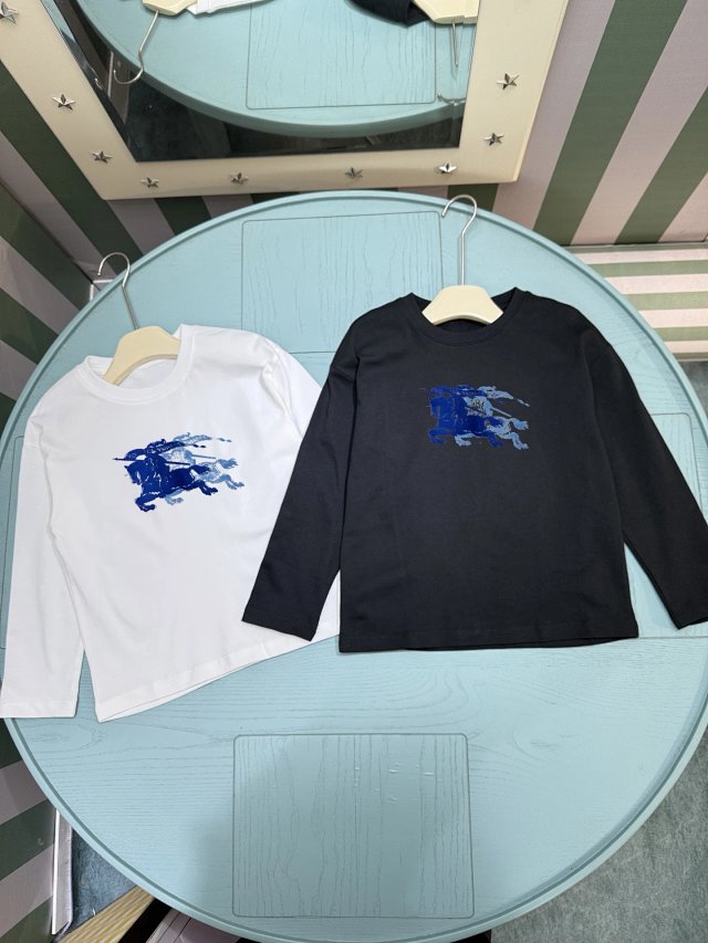 Burberry Children’s Hoodie: seller detail photo 1