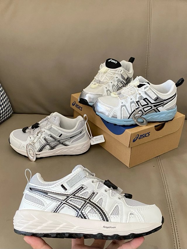 Asics Children's Shoes: seller detail photo 11