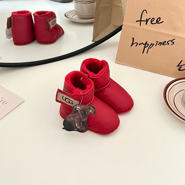 UGG Children's snow boots: seller detail photo 11