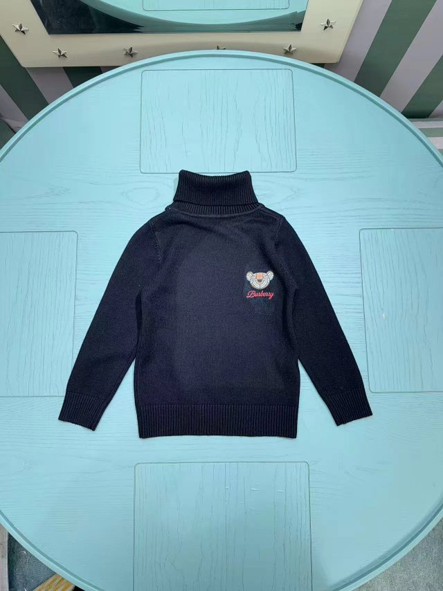 Burberry Children's Hoodie: seller detail photo 2