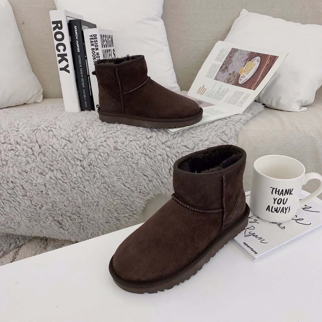 Ugg Clasic Mini Ii · 5