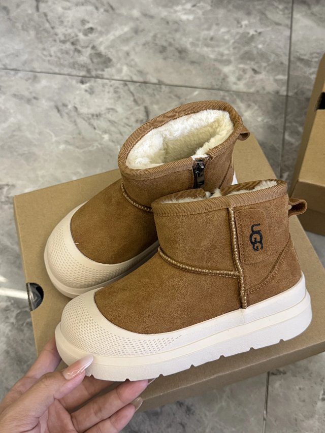 UGG Children's snow boots: seller detail photo 10