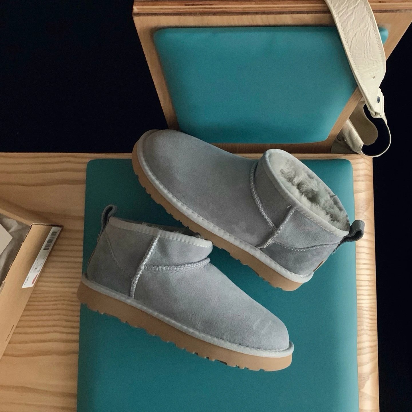 Ugg Classic Mini Suede Shearling