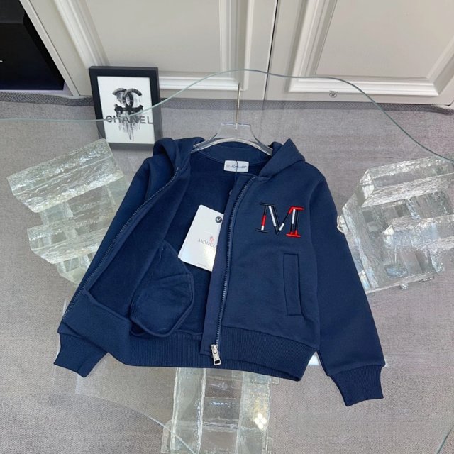 Moncler Children's Set: seller detail photo 6