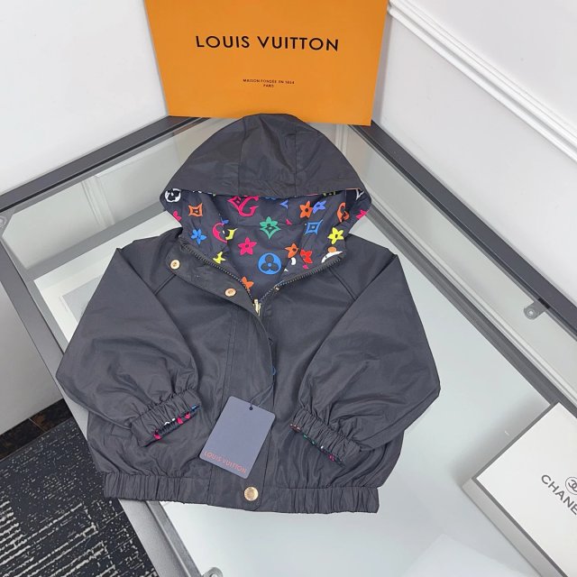 LV Louis Vuitton Children's Hoodie: seller detail photo 4
