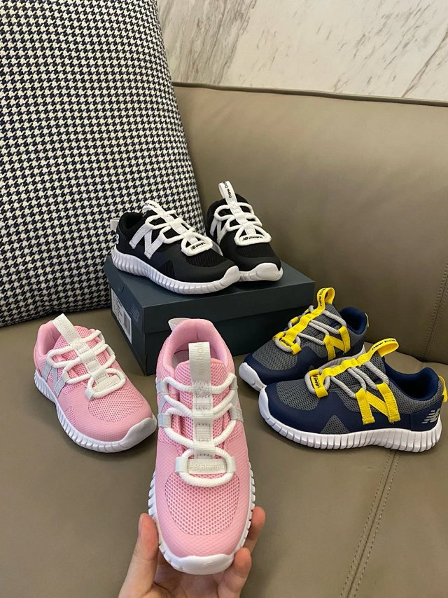 New Balance children's Shoes: seller detail photo 4