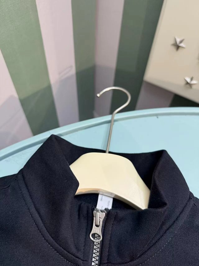 Dior Children's Set: seller detail photo 5