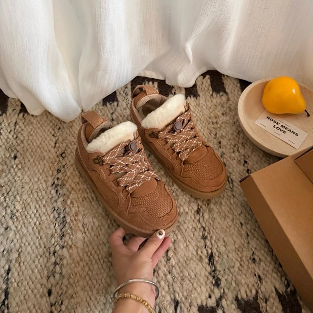 UGG Children's snow boots: seller detail photo 12