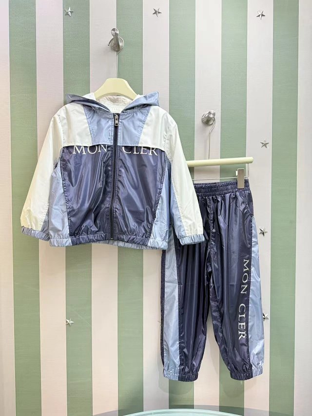 Moncler Children’s Set: seller detail photo 1