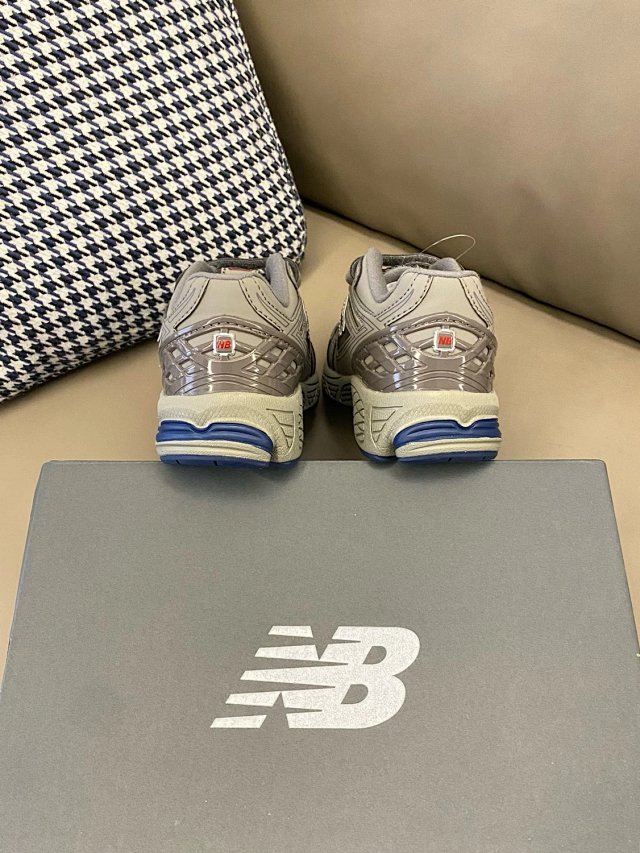 New Balance 1906 children's Shoes: seller detail photo 3