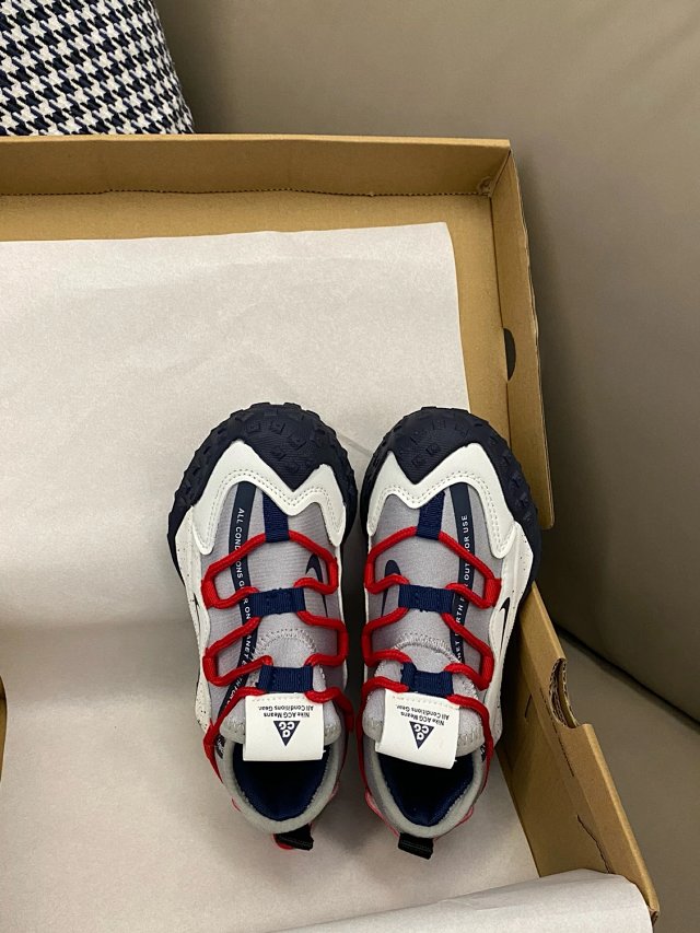 Nike children's Shoes: seller detail photo 4