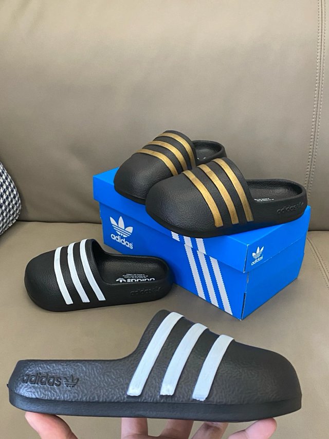 Adidas Children's Slippers Shoes: seller detail photo 9