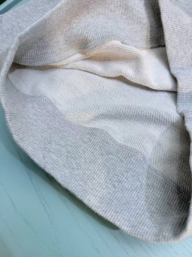 Gucci Children’s Hoodie: seller detail photo 5