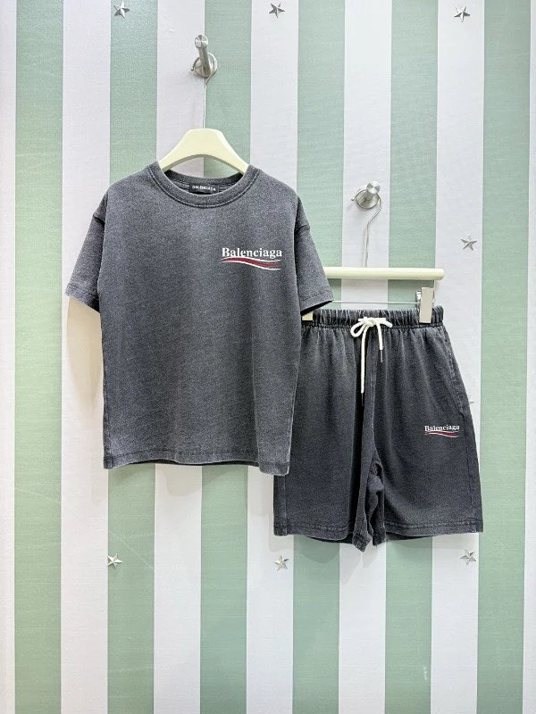 Balenciaga children's Set: seller detail photo 3