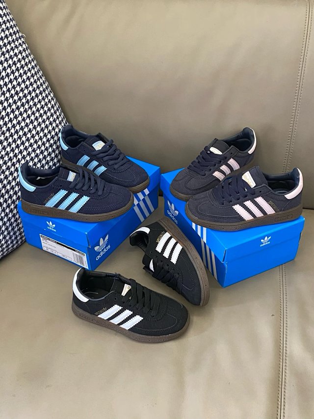 Adidas Children's Shoes: seller detail photo 13