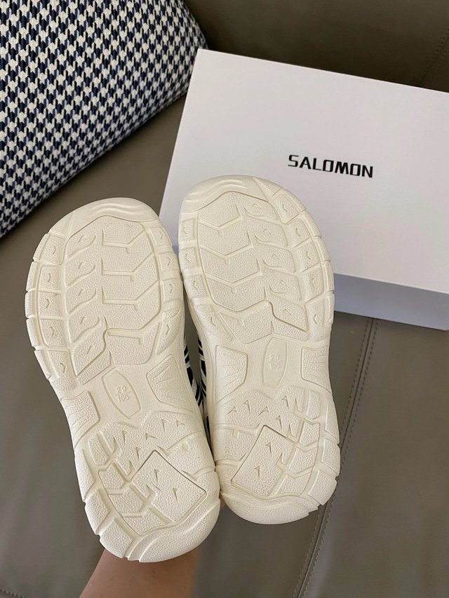 Salomon Children's Shoes: seller detail photo 11