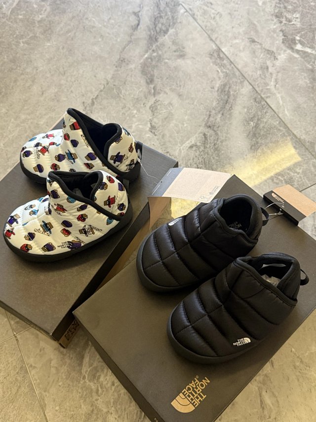 Adidas Children's Shoes: seller detail photo 2