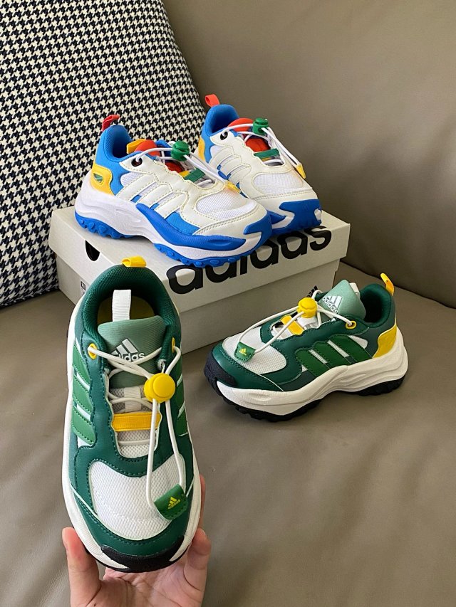 Adidas Children's Shoes: seller detail photo 3