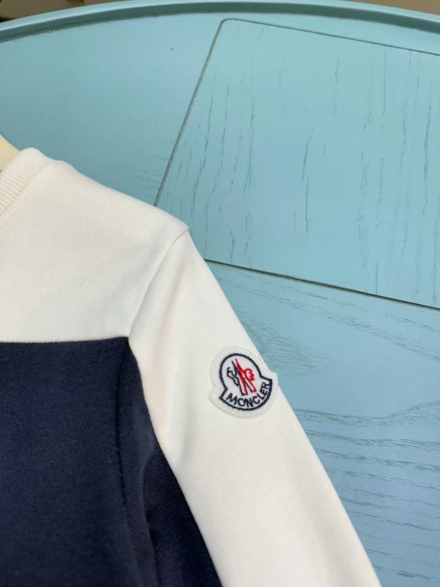 Moncler Children’s Set: seller detail photo 6